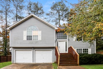 680 Escalade Dr Atlanta, GA 30349